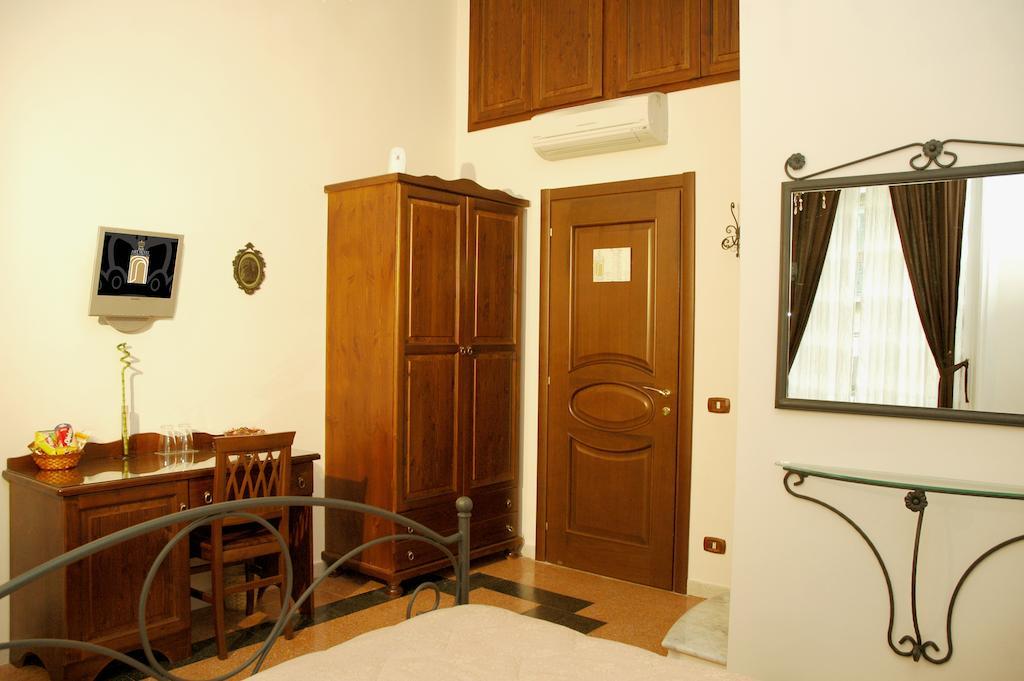 B&B Art Suite Principe Umberto Naples Exterior photo